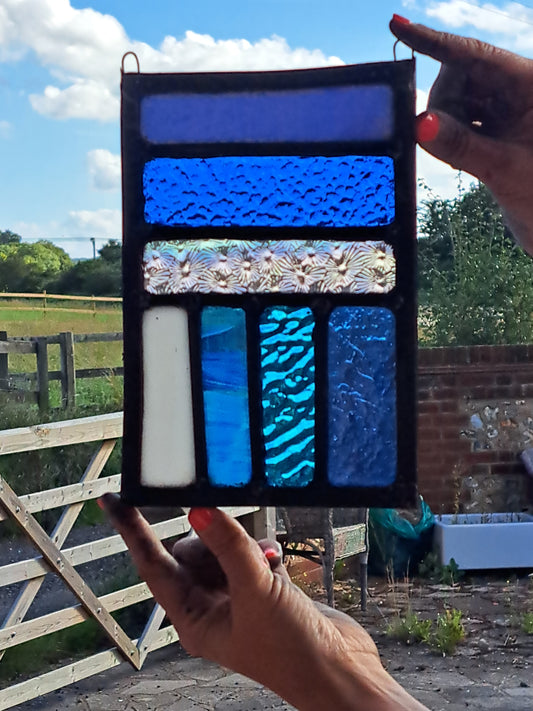 STAINED GLASS PANEL WORKSHOP in SUNNINGHILL