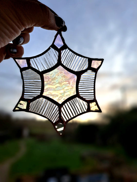 STAINED GLASS SUNCATCHER WORKSHOP at SUNNINGHILL