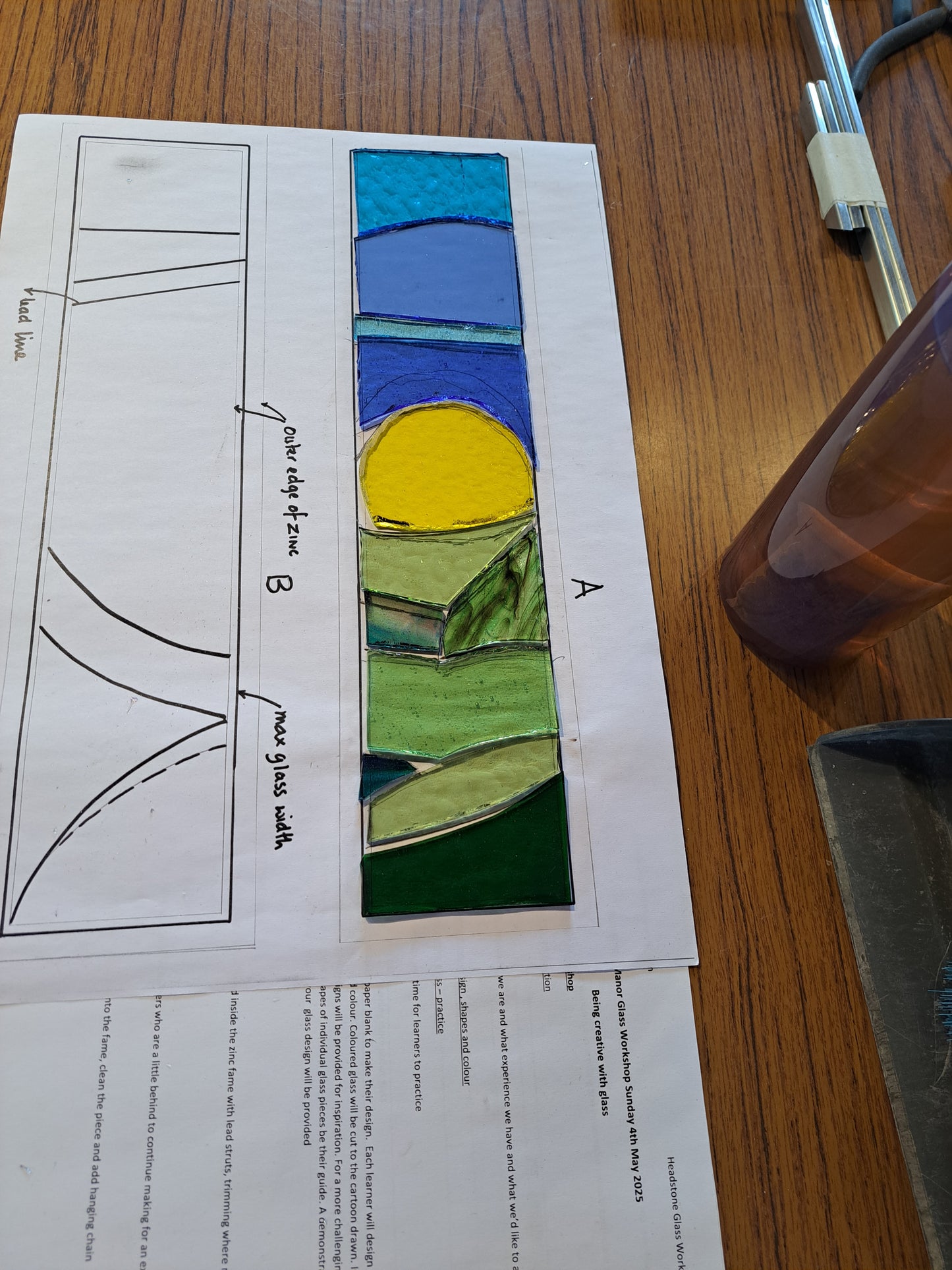 STAINED GLASS GARDEN ORNAMENT WORKSHOP (SUNNINGHILL)