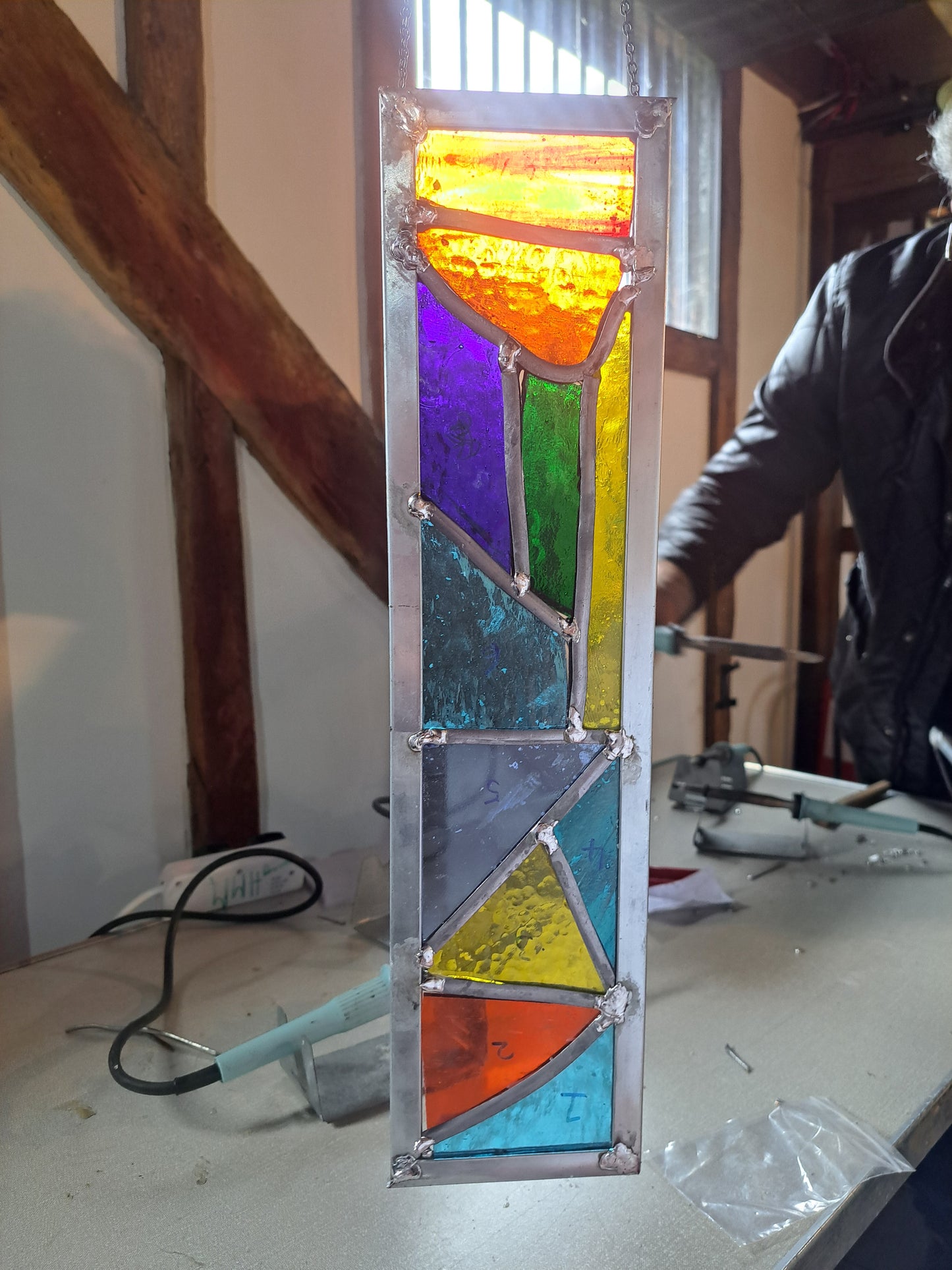 STAINED GLASS GARDEN ORNAMENT WORKSHOP (SUNNINGHILL)